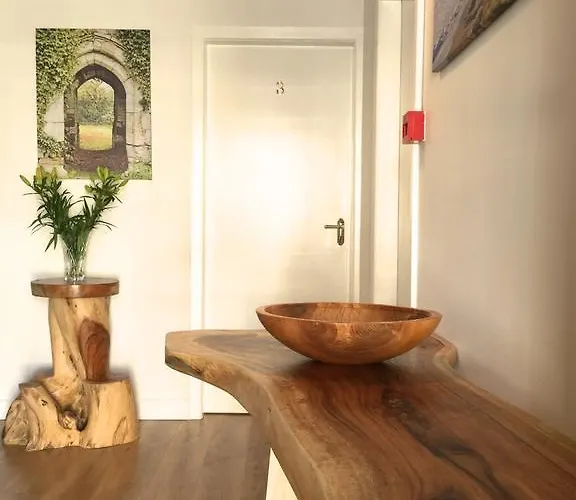 לינה וארוחת בוקר O'neill's 4*